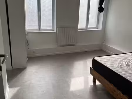 tourcoing centre t1 meublé 30m2 libre le 10/11