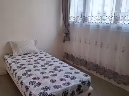 chambre meublée
