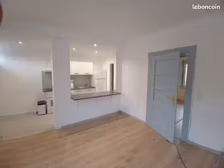 location appartement f2 44m2 au rdc
