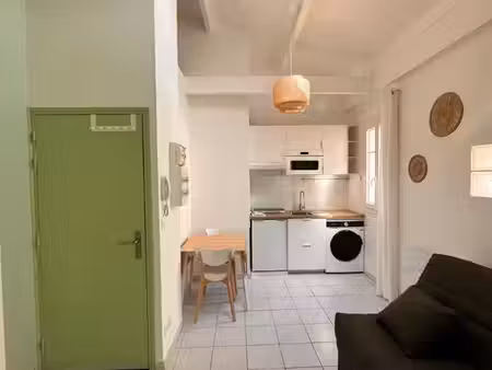 studio rénové - climatisé  lumineux et au calme