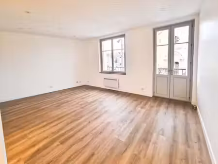 location appartement 4 pièces 83.76 m² à moissac (82200)  780 €