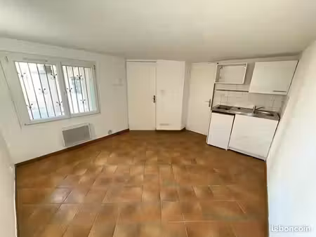 studio 1 pièce 16 m²