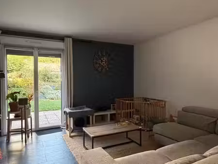à louer – jolie maison 3 chambres avec garage et jardin – arras