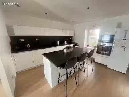 maison 120 m² rénovée – 3 chambres – terrasse 28 m² – bruyères