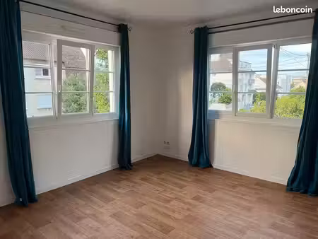 proche campus 1  université   faculté  studio 26m² avec place de parking