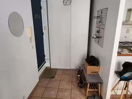 2 pièces à louer 13002 marseille