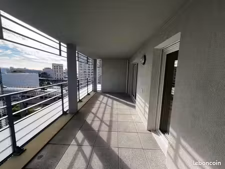 location appartement t2  marseille 13003