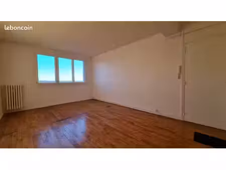 appartement t3 56m2 lumineux souché. rénové récemment