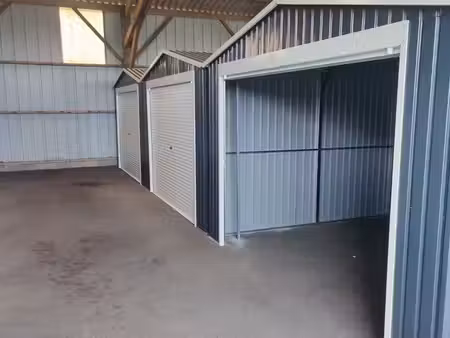 location box/garage
