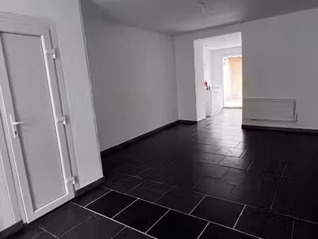 maison de ville 76 m² avec cour et cave carvin