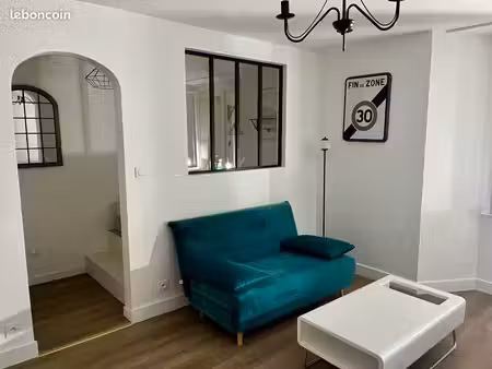 à louer très beau t1 bis 33 m2 refait à neuf