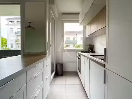 location meublée appartement 2 pièces 45.15 m² à bussy-saint-georges (77600)  956 €