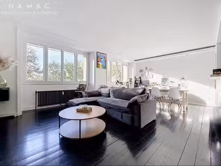 caluire-et-cuire – t3 traversant 76 m² – vue rhône & tête d’or
