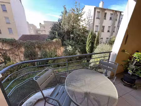 villeurbanne appartement t3 65 m2 avec balcons + garage
