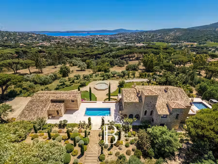 à vendre  propriété sainte-maxime 8 chambres - 550 m² - 12 500 000 €