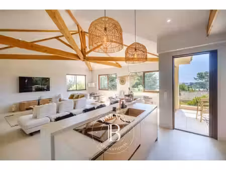 à vendre  villa les issambres - 163 m² - 1 490 000 €