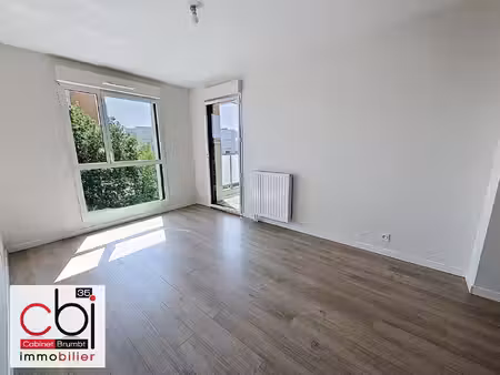 t2 avec balcon  parking et ascenseur - chantepie (35135)