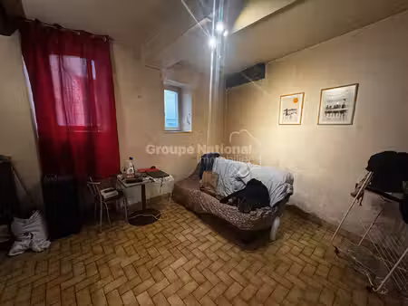 studio loue à vendre au centre historique de valence - réf. 2350