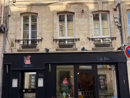 local commercial 180 m²