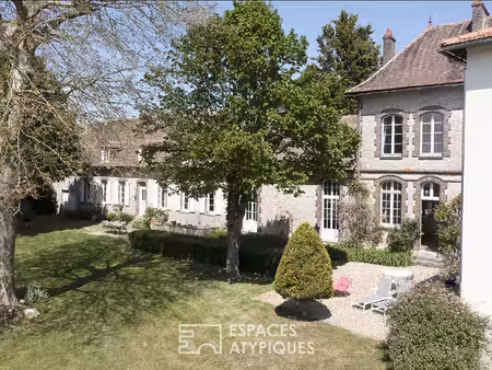 ancien monastère chargé d'histoire