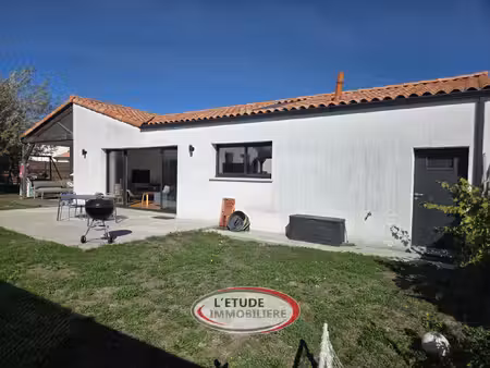 st hilaire bourg : bien rare et de qualité ! plain pied de 2