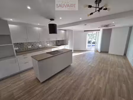 jolie maison de village