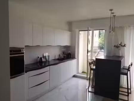 location appartement 2 pièces 50 m² à ville-d'avray (92410)  1 250 €