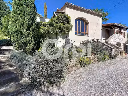 à vendre villa de caractère proche de prades