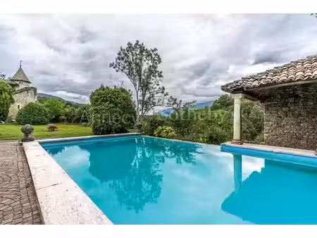 vente demeure d'exception piscine à usinens (74910) : à vendre piscine / 685m² usinens
