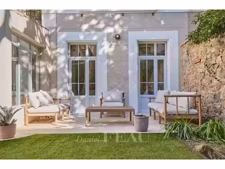 villa de luxe à vendre dans le quartier mazarin-opéra-bellegarde-mairie