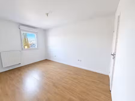 location appartement 2 pièces  43.86m²  nantes