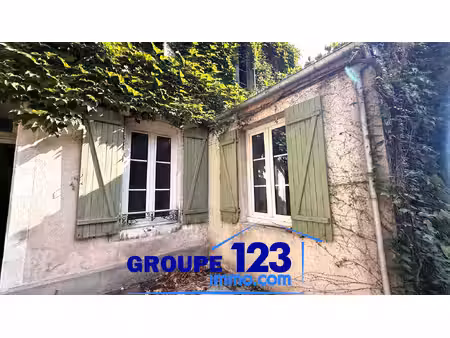 appartement f1 - centre-ville auxerre