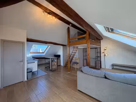appartement meublé 1pièce(s) 21.97m2 - charleville-mézières