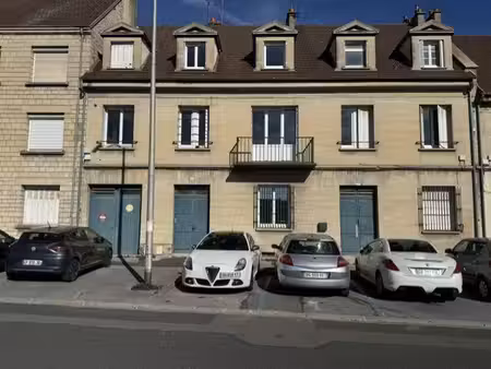 immeuble en pierre de 320 m2