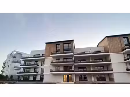 f2 terrasse parking