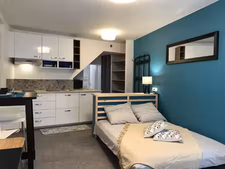 studio meuble tres bon etat - metz saulcy