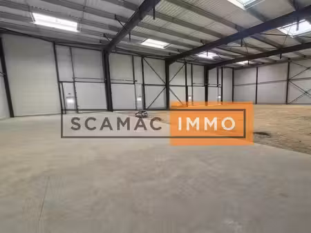 location entrepôt 738m²