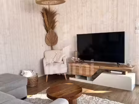 hostens maison contemporaine de plain-pied avec piscine