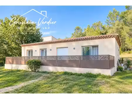 maison de plain-pied de 110 m² sur un terrain clos de 2 237 m²