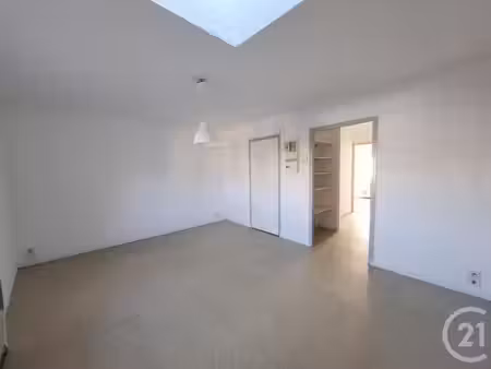 appartement f2 à louer - 2 pièces - 41 m2 - castres - 81 - midi-pyrenees