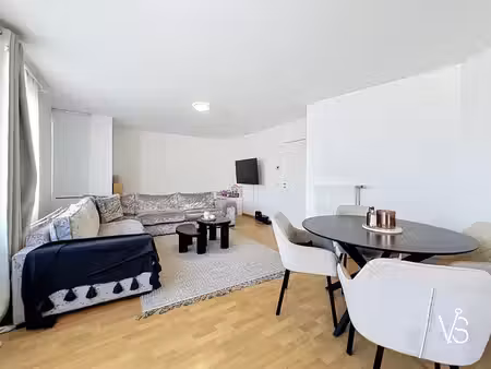 appartement 2 chambres avec cave ! peb c ! charges faibles !