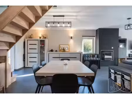 duplex 3 chambres avec jardin & vues agréables à flawinne!