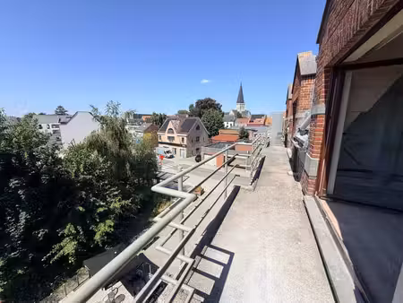 --- nieuw --- mooi gerenoveerd appartement (87m²) met 2 s...