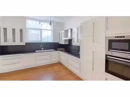 usage mixte à vendre à schaerbeek pour € 549.000 avec 3 chambres à coucher