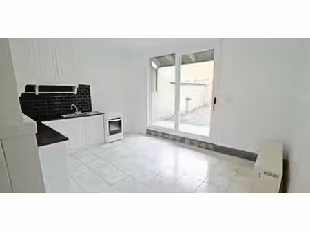 maison à louer à gent pour € 1.165 avec 3 chambres à coucher