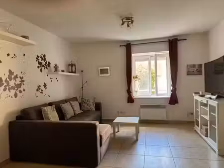 location meublée duplex 2 pièces 56.57 m² à saint-martin-de-crau (13310)  749 €
