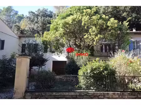 haut de villa meounes les montrieux