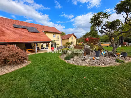 maison t3 de 95 m² + grands garages + dépendance aménagée su