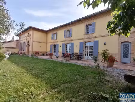 maison classée au patrimoine d'une superficie de 378 m2 habi