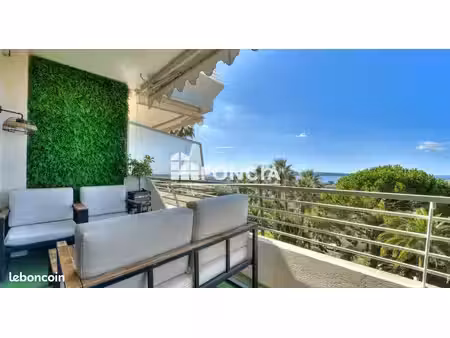 cannes — basse californie : t3 vue mer  résidence gardiennée avec parking